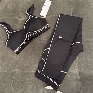 ALO Yoga Black Leggings with White Accents